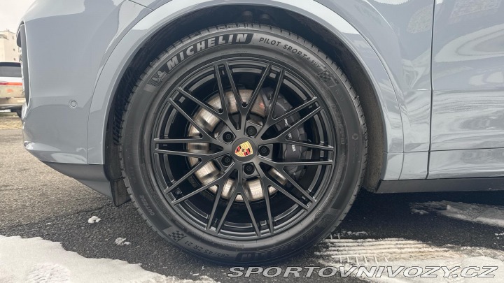 Porsche Cayenne E-Hybrid 2026