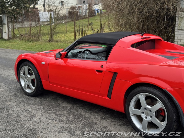 Opel Speedster 2.2 unikátní historie 2001