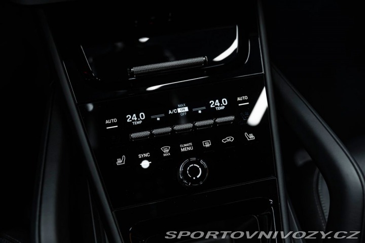 Porsche Cayenne BOSE, PANO, CHRONO 2025