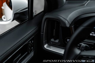 Porsche Cayenne BOSE, PANO, CHRONO 2025