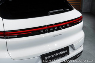 Porsche Cayenne BOSE, PANO, CHRONO 2025