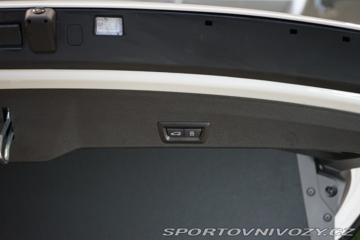 BMW XM 50e*H/K*HUD*360*TAŽNÉ*ACC 2024