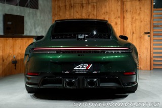Porsche 911  2025