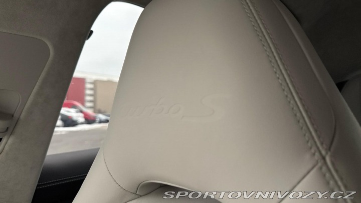 Porsche Panamera Turbo S 2021