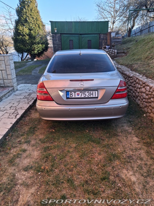 Mercedes-Benz E W211 2004