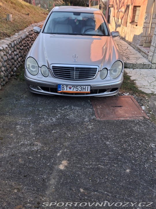 Mercedes-Benz E W211 2004