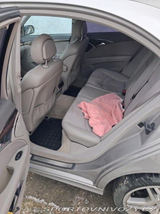 Mercedes-Benz E W211 2004