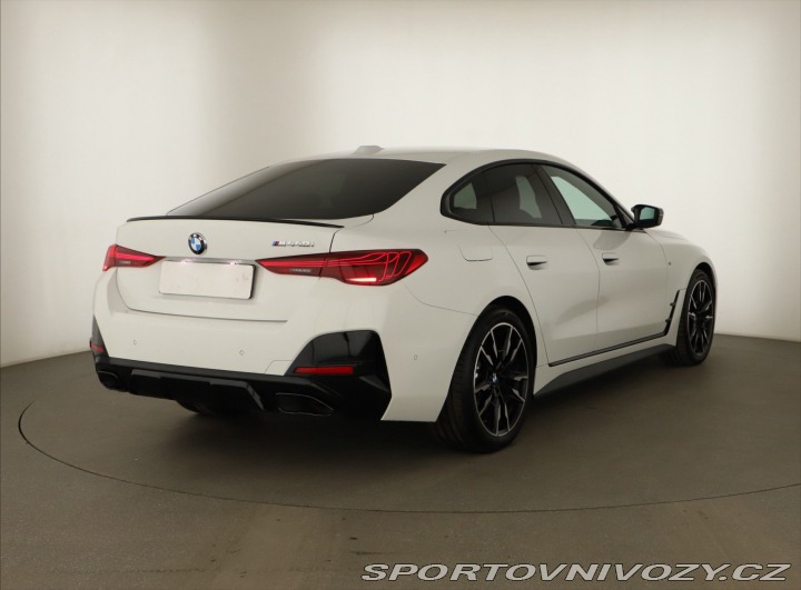 BMW 4 Gran Coupé Sport Line M44 2025