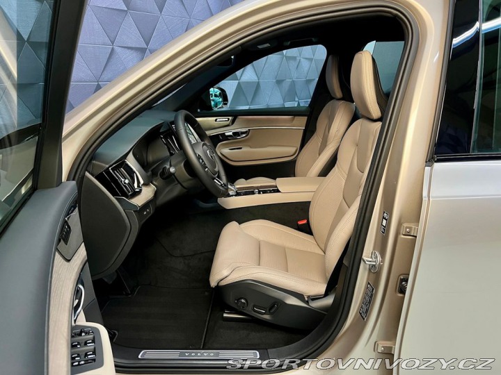 Volvo Ostatní modely XC90 T8 AWD PLUS DARK, TAŽNÉ, 2026