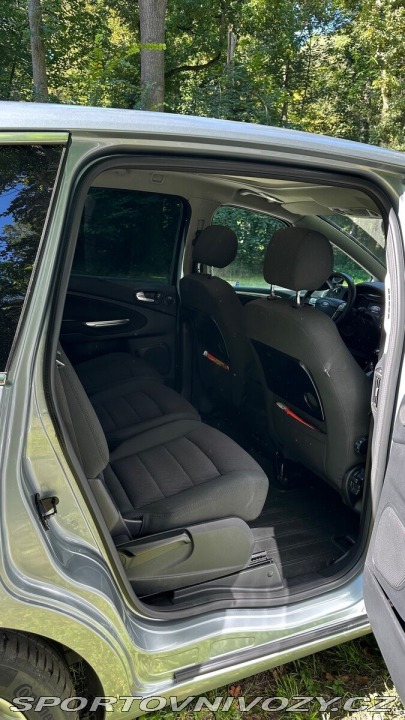 Ford Ostatní modely S-MAX 2,2   tdci 147kw 1800