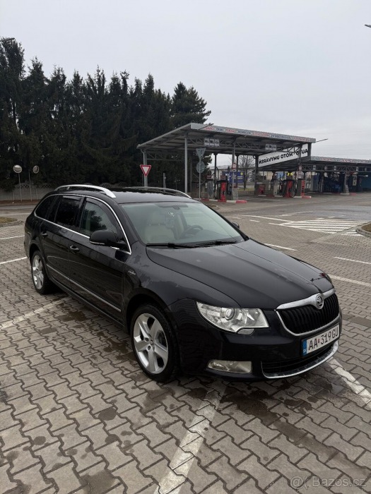 Škoda Superb 2,0   Laurin & Klemen
