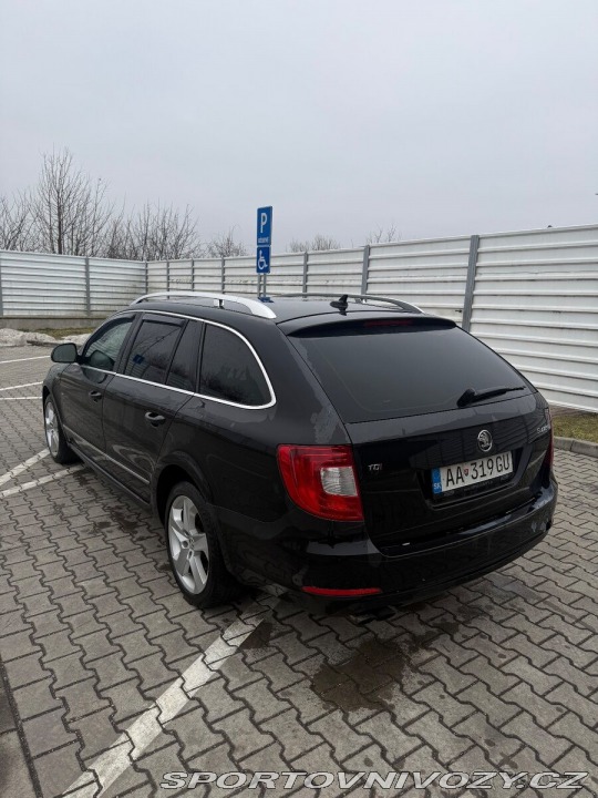 Škoda Superb 2,0   Laurin & Klemen 2012