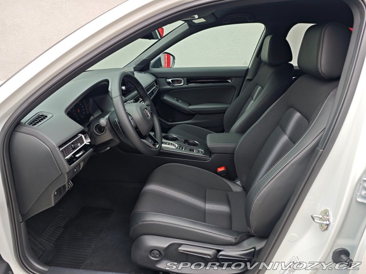 Honda Civic 2.0 e:HEV SPORT rezervace 2026