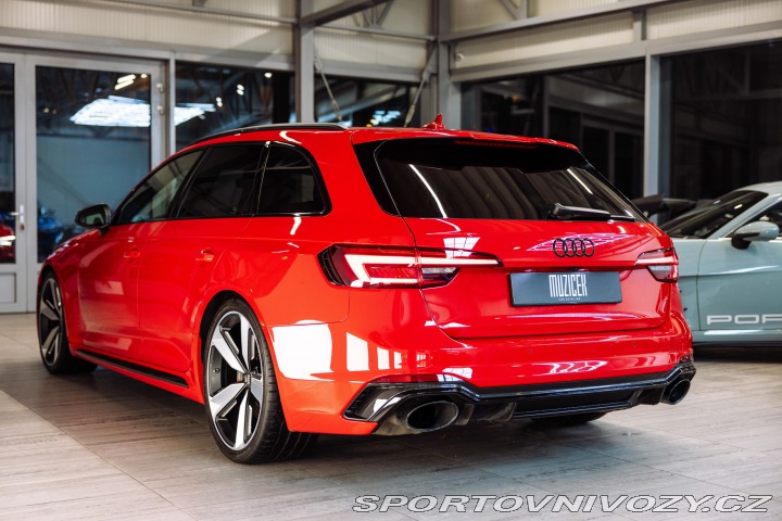 Audi RS4 B9 - DPH, komplet servis 2017
