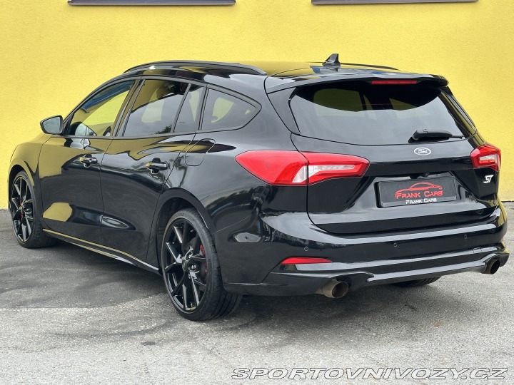 Ford Focus ST Automat 206kW 1.Maj. B&O 2021