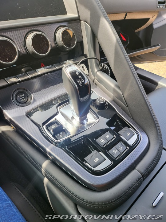 Jaguar F-Type osobní 2022