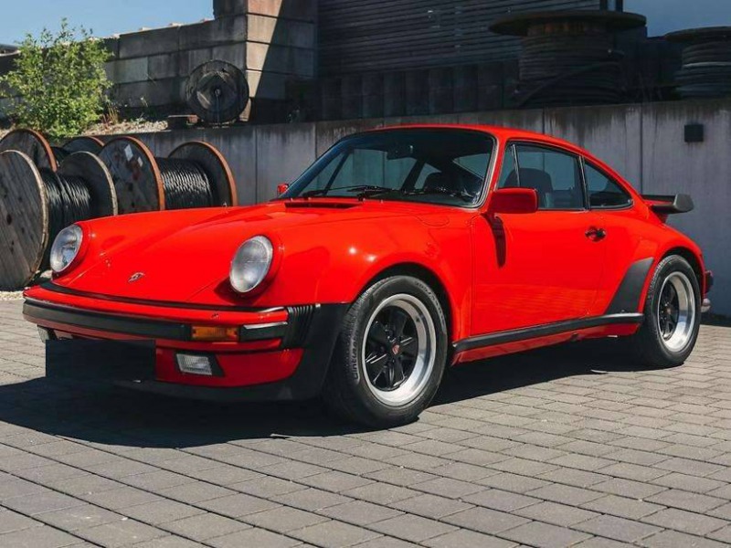 Porsche 911 Carrera 3.2