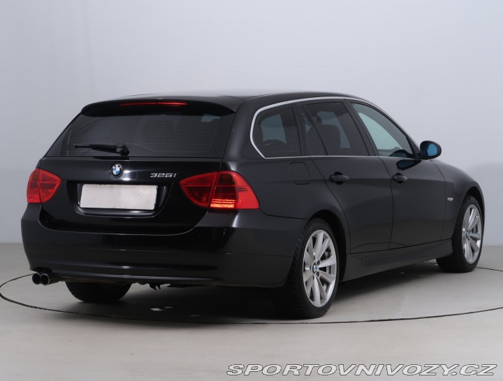 BMW 3 325 i 2009