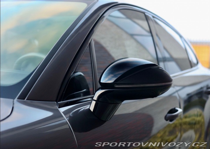 Porsche Cayenne Coupe Turbo 4.0 V8 E-Hyb 2024