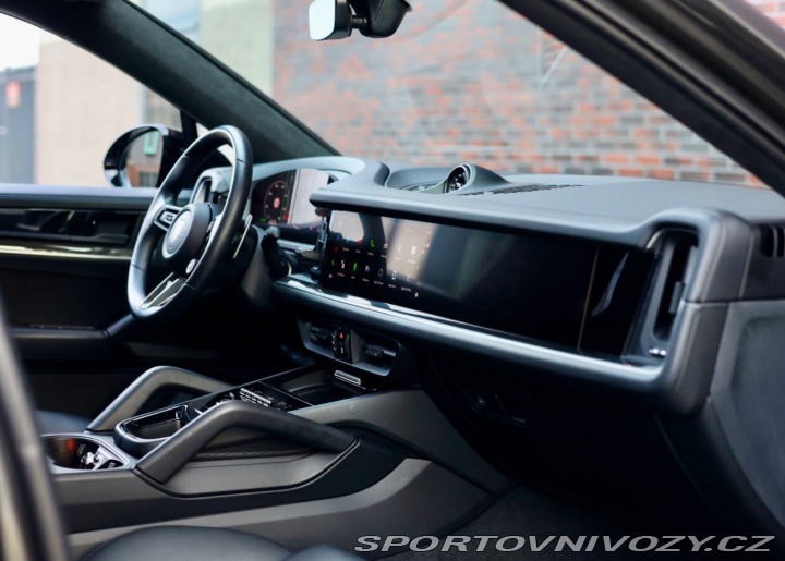 Porsche Cayenne Coupe Turbo 4.0 V8 E-Hyb 2024