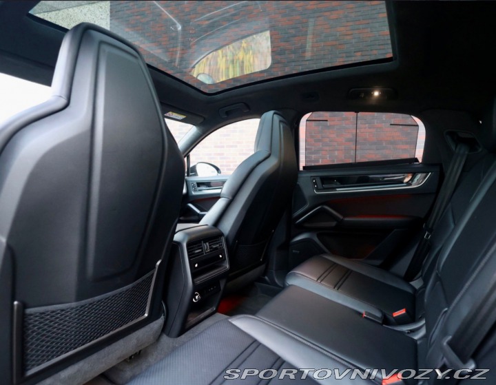 Porsche Cayenne Coupe Turbo 4.0 V8 E-Hyb 2024