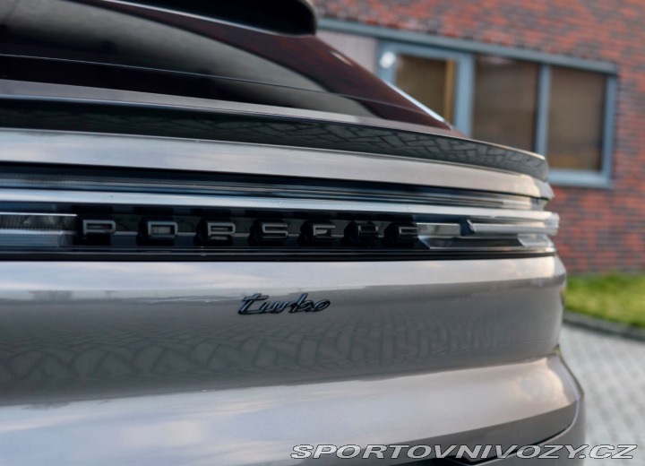 Porsche Cayenne Coupe Turbo 4.0 V8 E-Hyb 2024