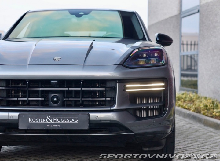 Porsche Cayenne Coupe Turbo 4.0 V8 E-Hyb 2024