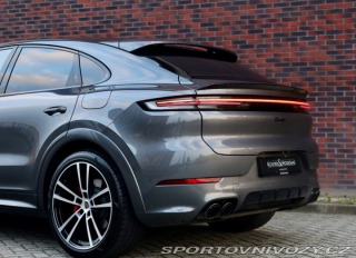 Porsche Cayenne Coupe Turbo 4.0 V8 E-Hyb 2024