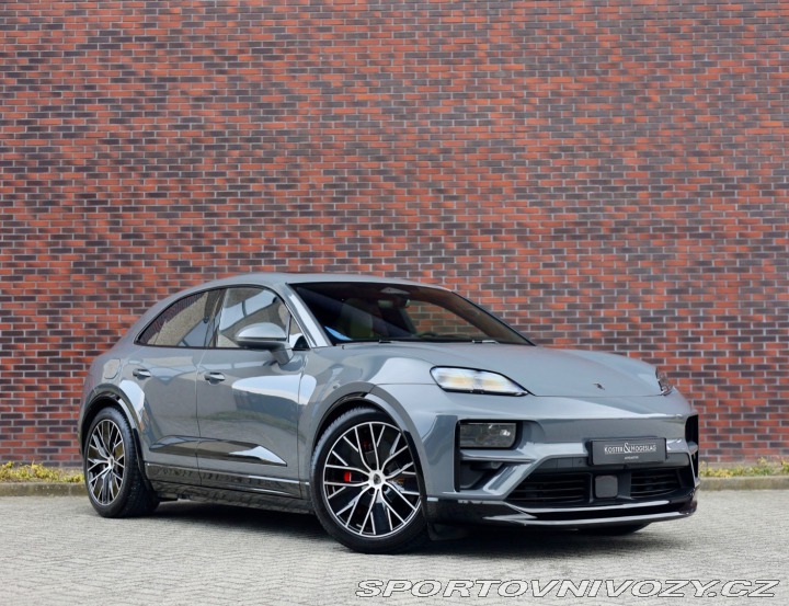 Porsche Macan Turbo | Pasažier Display 2025