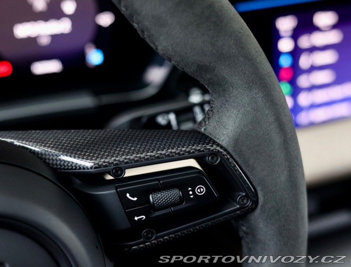 Porsche Macan Turbo | Pasažier Display 2025