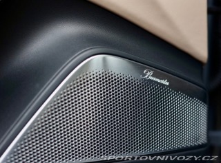 Porsche Macan Turbo | Pasažier Display 2025