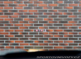 Porsche Macan Turbo | Pasažier Display 2025