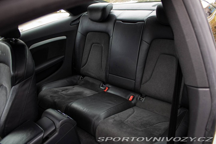 Audi A5 3.0 TDI DPF quattro S-Li 2008