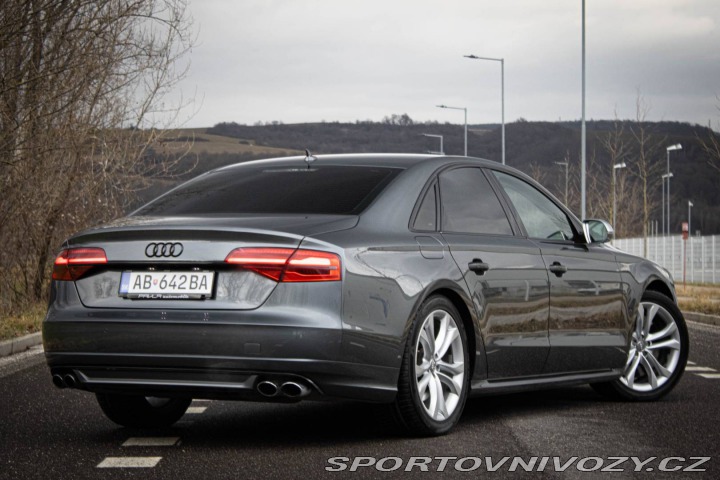 Audi S8 / SVK auto / TOP STAV! / 2015
