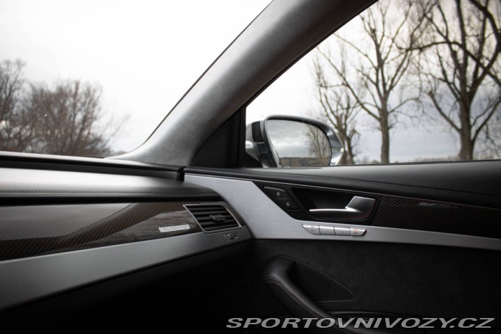 Audi S8 / SVK auto / TOP STAV! / 2015