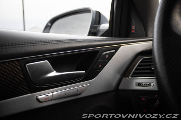 Audi S8 / SVK auto / TOP STAV! / 2015