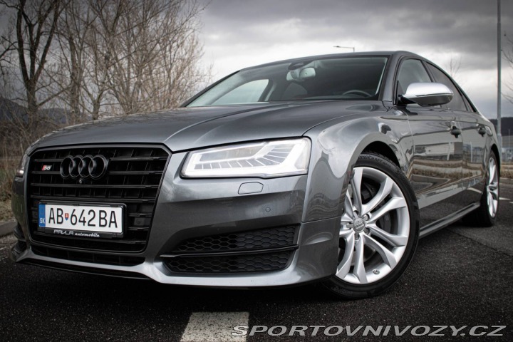 Audi S8 / SVK auto / TOP STAV! / 2015