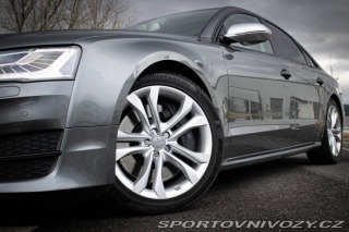 Audi S8 / SVK auto / TOP STAV! / 2015