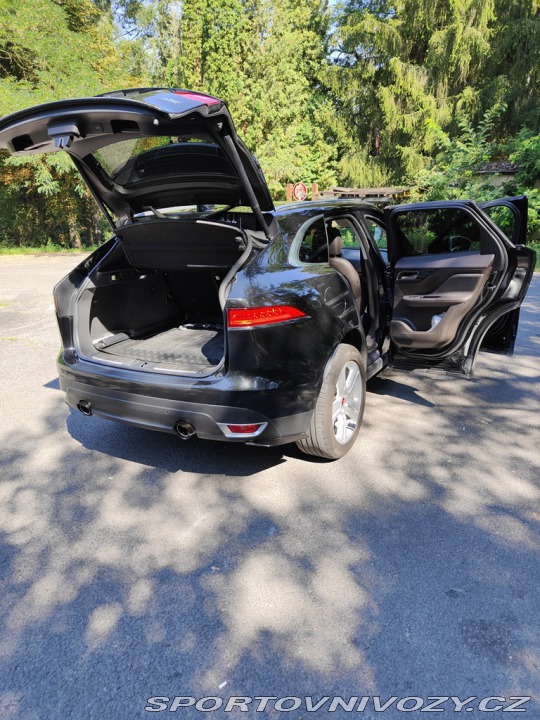 Jaguar F-Pace 3.0D V6 Portfolio AWD AT 2017