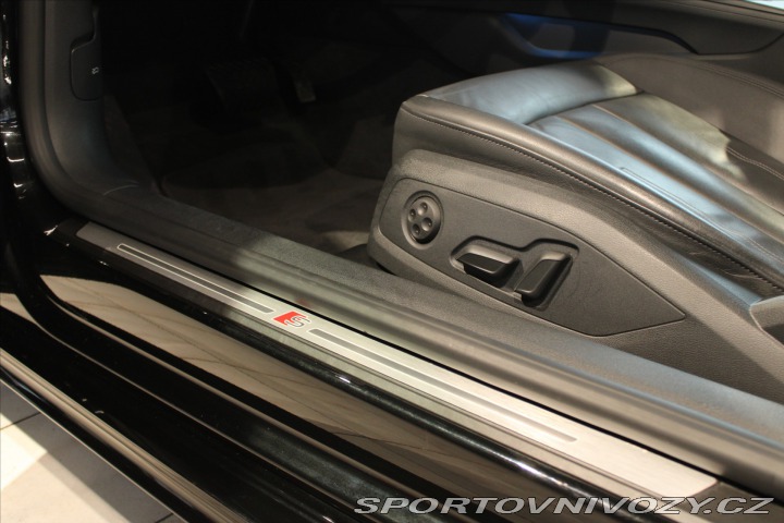 Audi A5 Coupé 40 TDi quattro S Li 2021