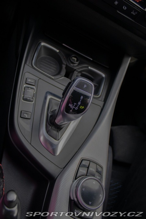 BMW 1 125d A/T.    FINANCOVANI 2014