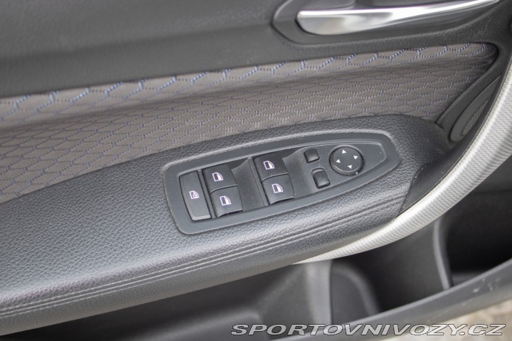 BMW 1 125d A/T.    FINANCOVANI 2014