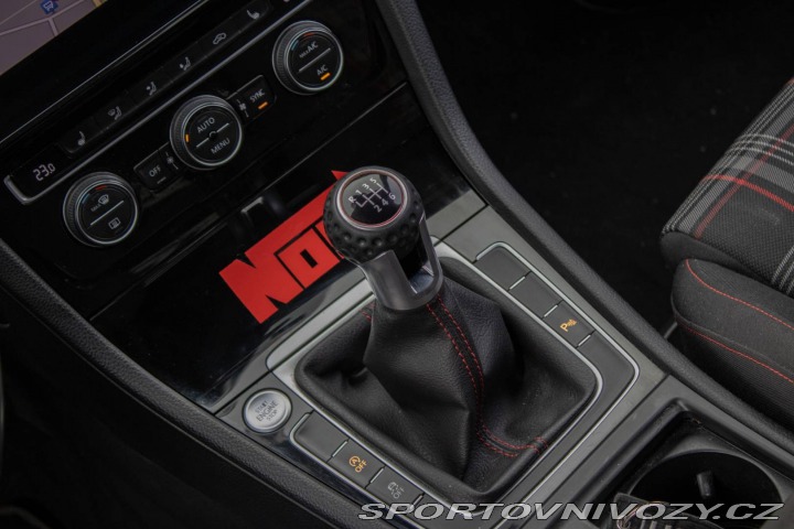 Volkswagen Golf GTI Performance 2.0 TSI 2018