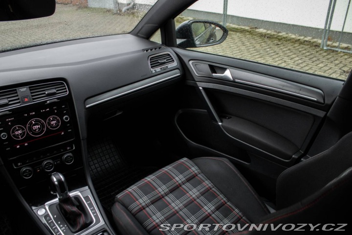 Volkswagen Golf GTI MK7.5 180kw AT/7 201 2019