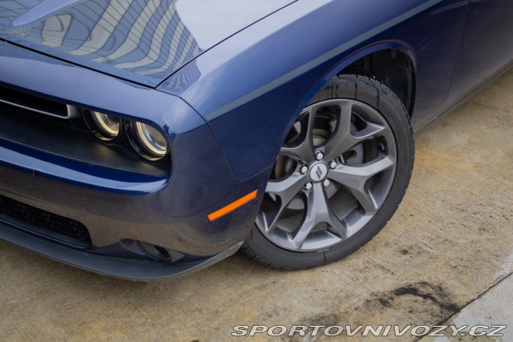 Dodge Challenger 3.6L V6 AT8, 224 kW, RWD 2015