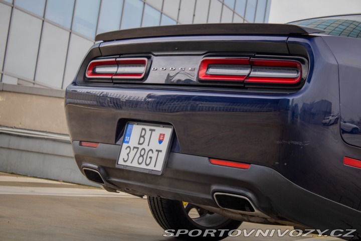 Dodge Challenger 3.6L V6 AT8, 224 kW, RWD 2015