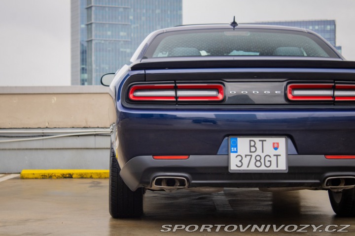 Dodge Challenger 3.6L V6 AT8, 224 kW, RWD 2015
