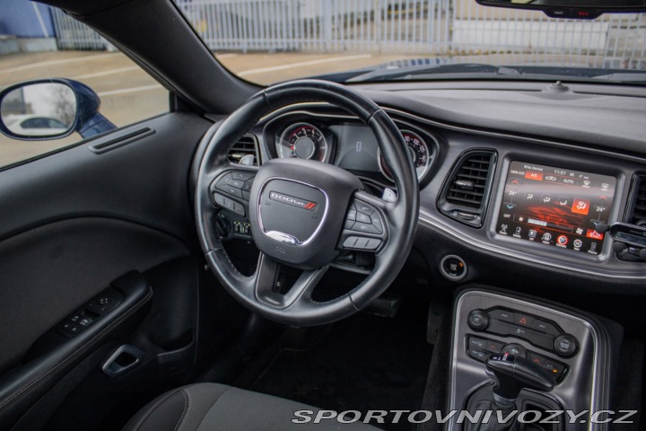 Dodge Challenger 3.6L V6 AT8, 224 kW, RWD 2015