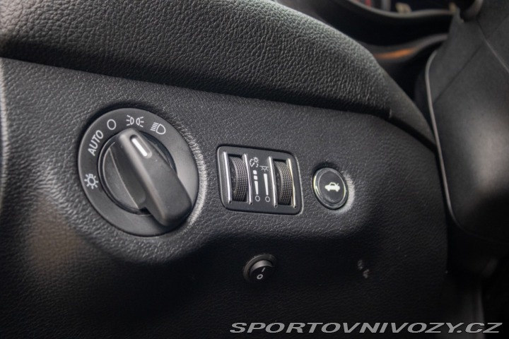 Dodge Challenger 3.6L V6 AT8, 224 kW, RWD 2015