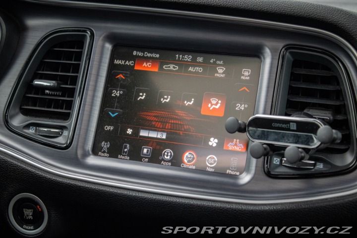 Dodge Challenger 3.6L V6 AT8, 224 kW, RWD 2015